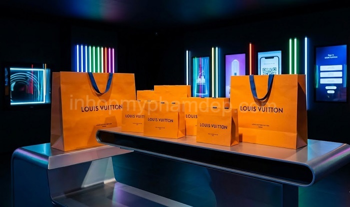 Mẫu túi giấy LV - 2