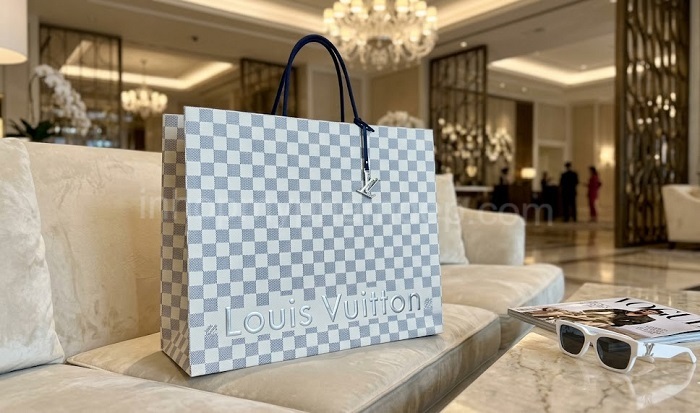 Mẫu túi giấy LV - 4